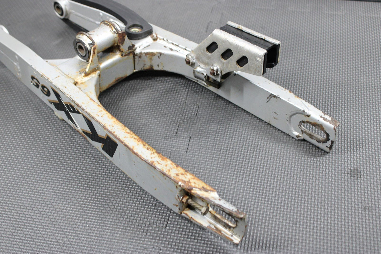 KAWASAKI 2003 KX60 2003 2004 KX65 OEM SWINGARM SWING ARM SUSPENSION - hggarage