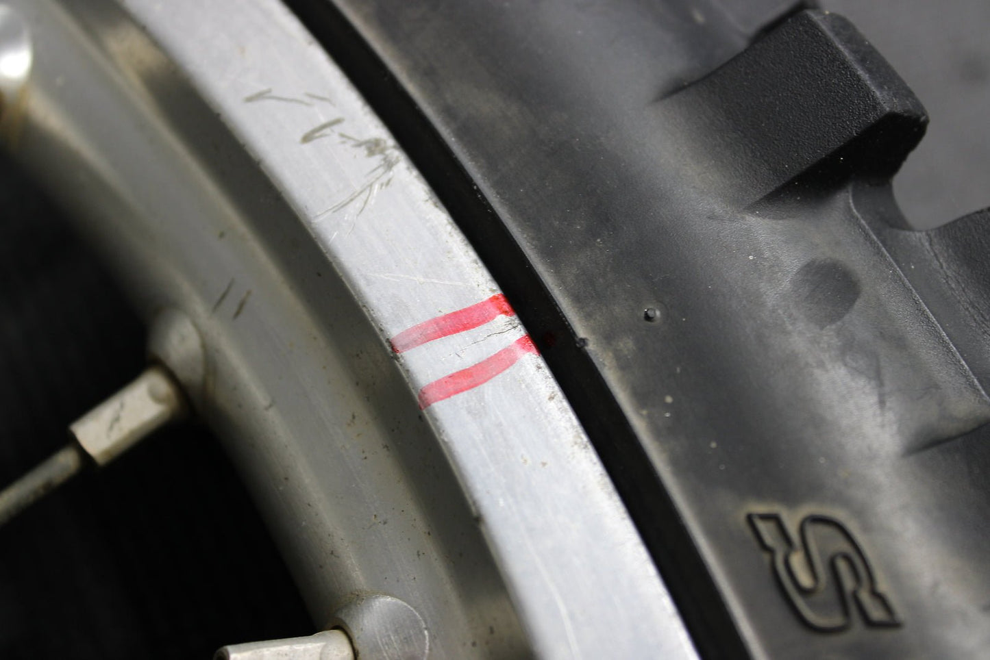 2003 HONDA CR125R CR250R CRF250R CRF450R OEM D.I.D FRONT WHEEL RIM 44650 - KZ4 - 810 - hggarage