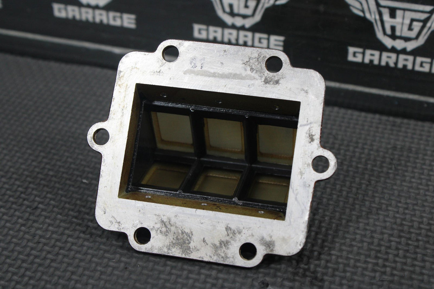 1986 KAWASAKI KDX200 OEM INTAKE REED BLOCK ASSEMBLY 12021 - 1023 - hggarage