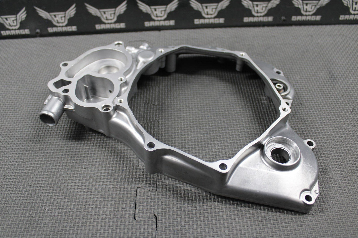 2020 SUZUKI 19 - 25 RMZ250 OEM RIGHT CRANKCASE INNER CLUTCH COVER 11340 - 49H10 GOOD - hggarage