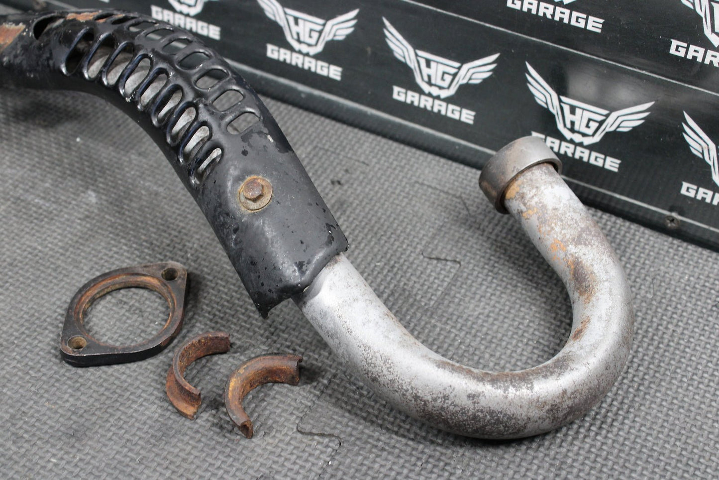 2002 Honda XR200R OEM Exhaust Pipe Chamber Header 18311 - KT0 - 670 - hggarage