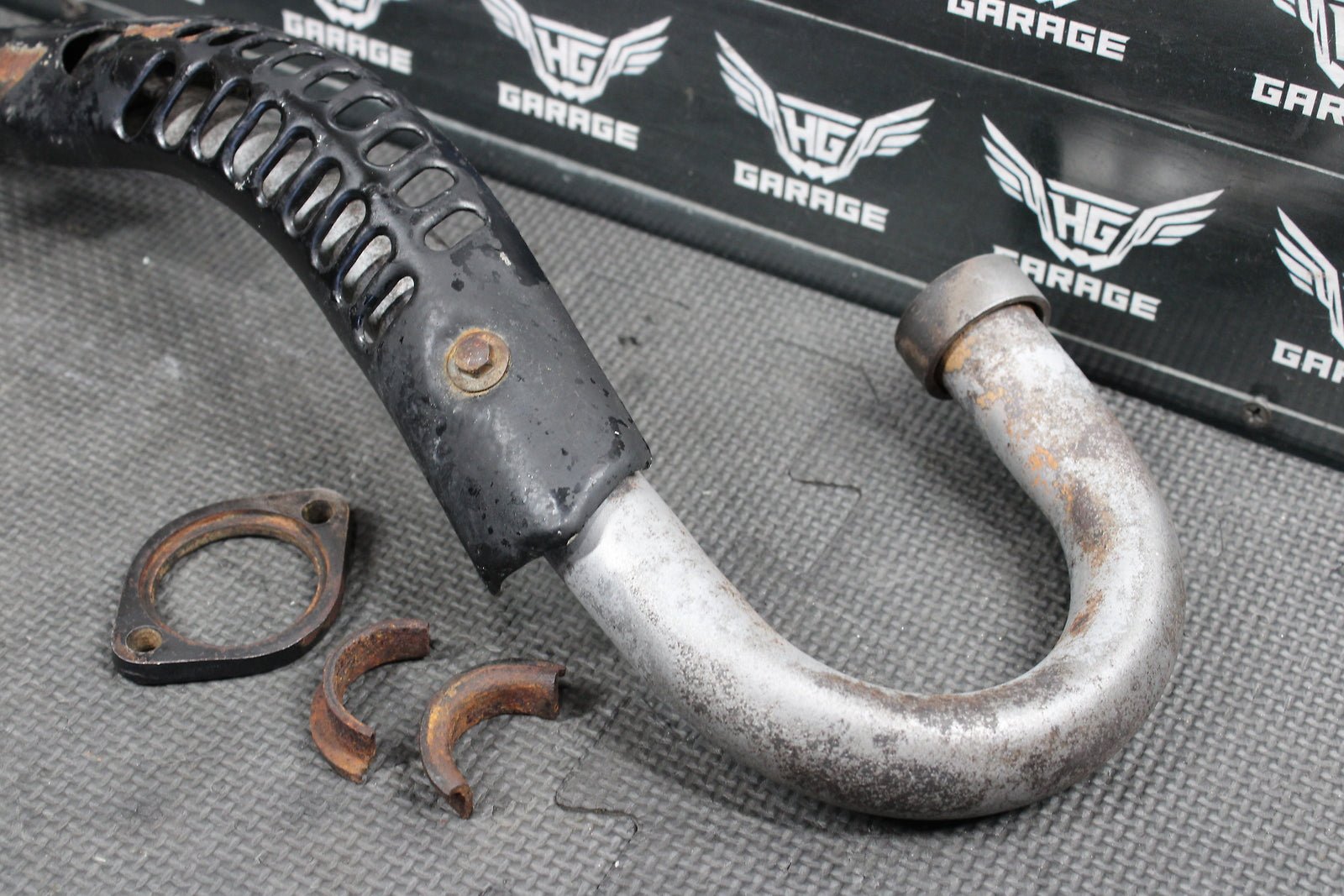 2002 Honda XR200R OEM Exhaust Pipe Chamber Header 18311 - KT0 - 670 - hggarage