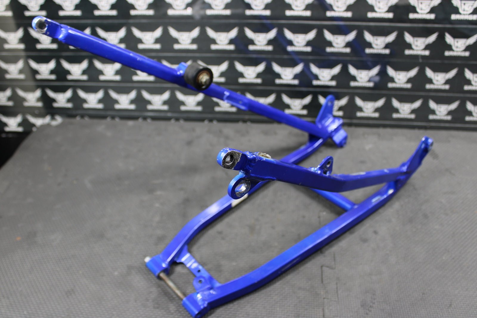 2000 YAMAHA 2001 YZ250F 2000 2001 YZ426F OEM REAR BACK SUB FRAME SUBFRAME - hggarage