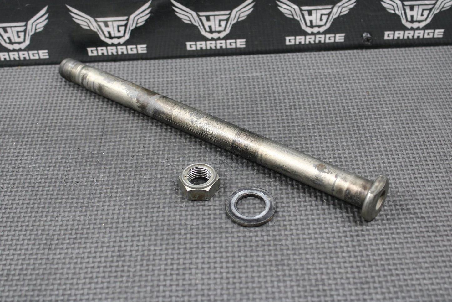 2018 SUZUKI RMZ250 RMZ450 OEM REAR BACK SWINGARM BOLT PIVOT SHAFT 61211 - 35G00 - hggarage