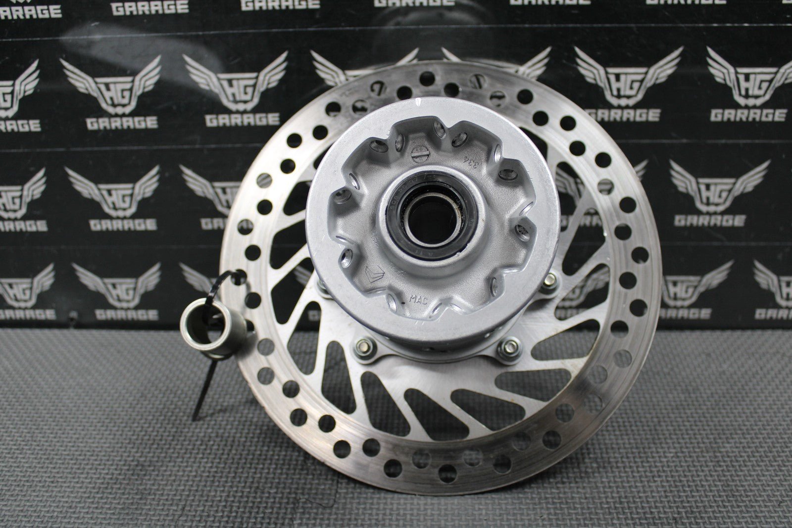 1995 HONDA 95 - 97 CR500R 95 - 96 CR250R OEM FRONT WHEEL RIM HUB ROTOR 44601 - MAC - 680 - hggarage