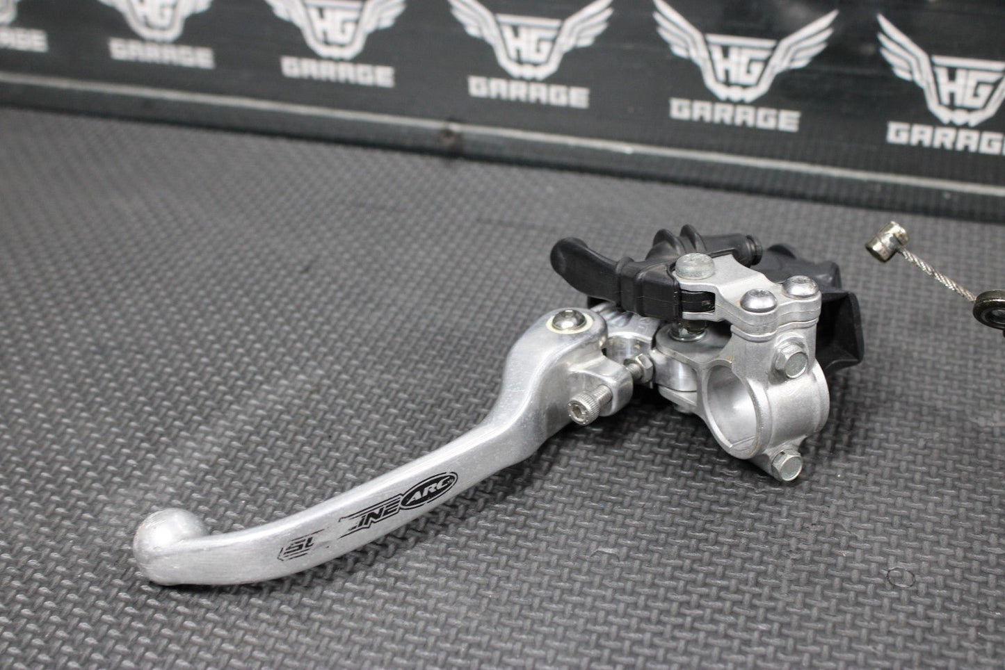 2005 YAMAHA 03 - 05 YZ250F YZ450F OEM CLUTCH CABLE LINE W ARC LEVER & PERCH - hggarage