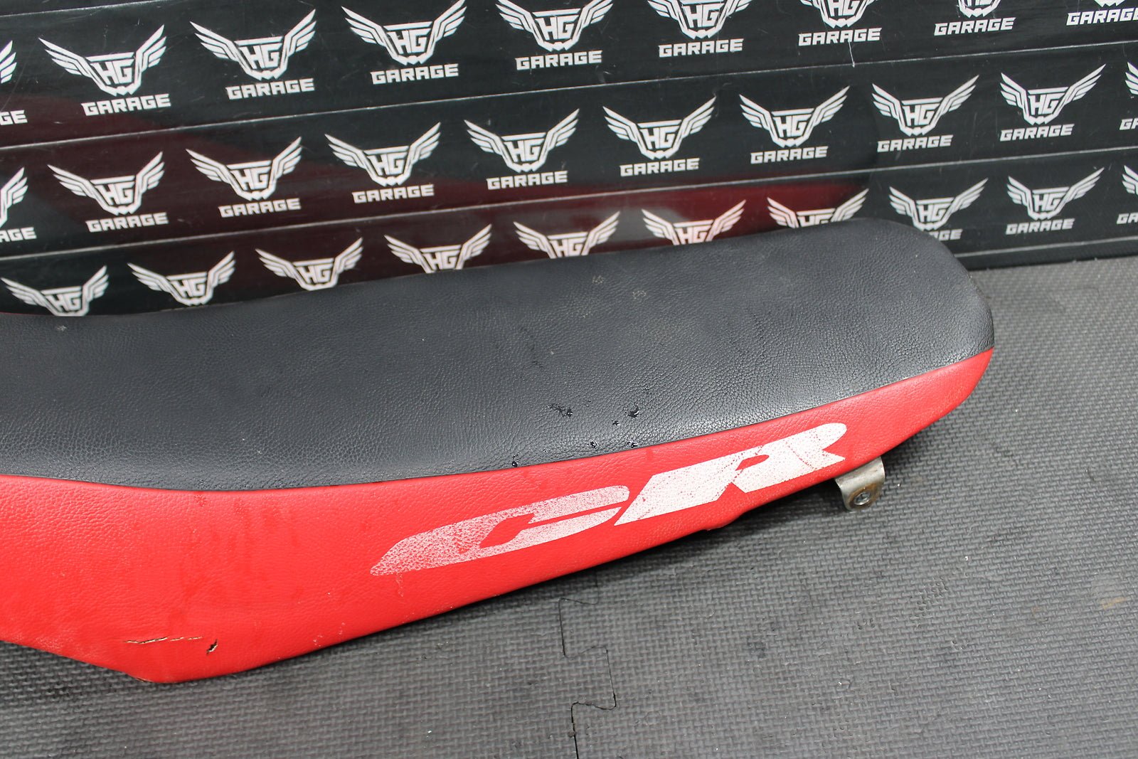 2000 HONDA 2000 CR125R CR250R OEM SEAT SADDLE 77100 - KZ4 - J20 - hggarage