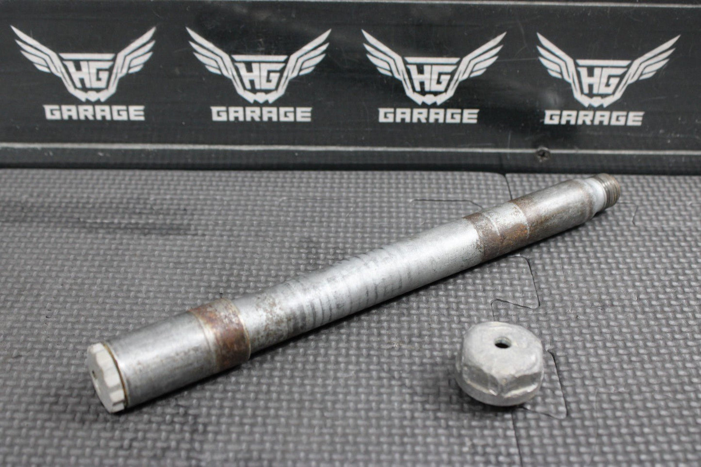 2000 KTM 250 EXC OEM FRONT WHEEL RIM AXLE PIVOT BOLT 50309081100 - hggarage