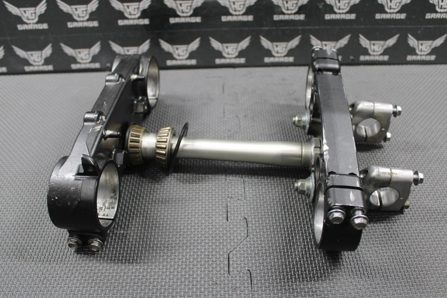 2020 YAMAHA 18 - 20 YZ250F OEM FRONT FORKS LOWER UPPER TRIPLE TREE STEM BAR CLAMP - hggarage