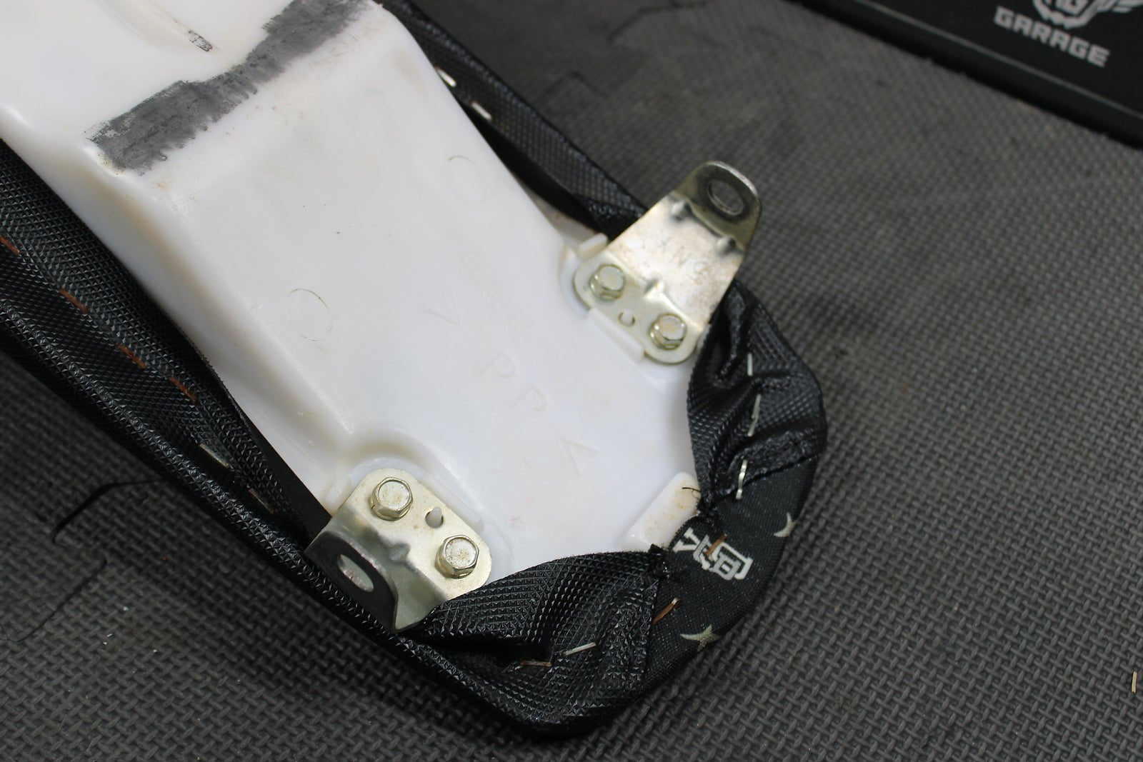 2011 Yamaha 09 - 11 YZ125 YZ250 OEM Seat Saddle 1C3 - 24770 - H2 - 00 - hggarage