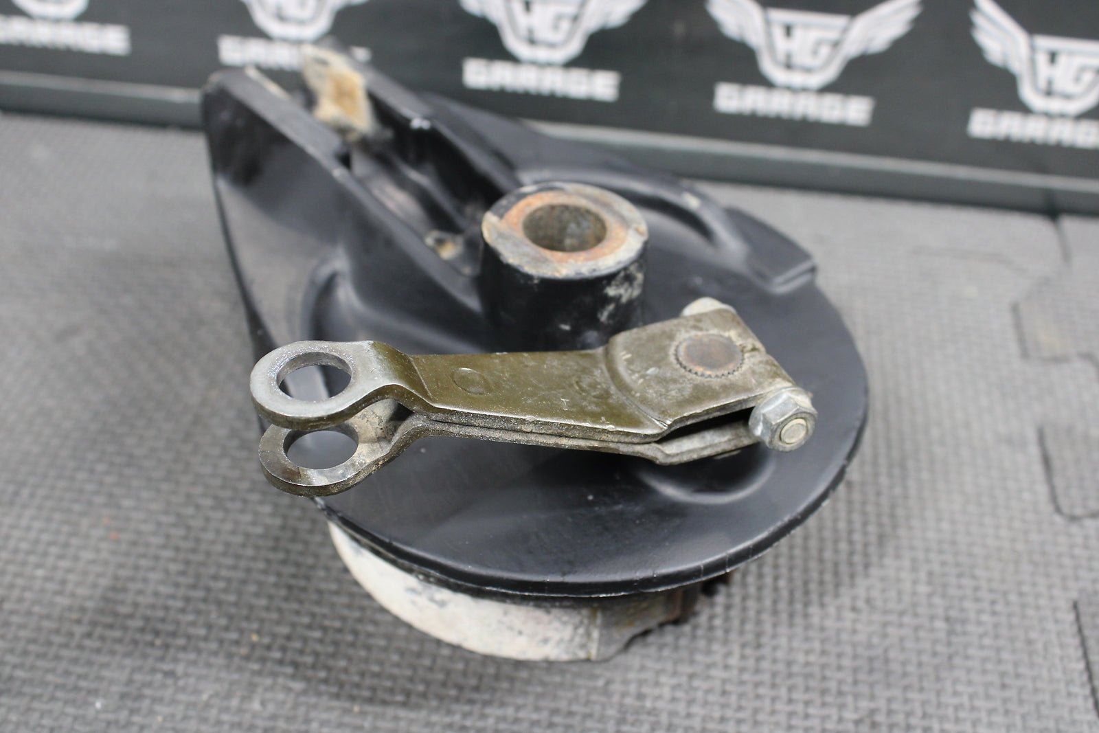 2002 Honda XR200R 93 - 02 OEM Rear Back Brake Drum Assembly - hggarage
