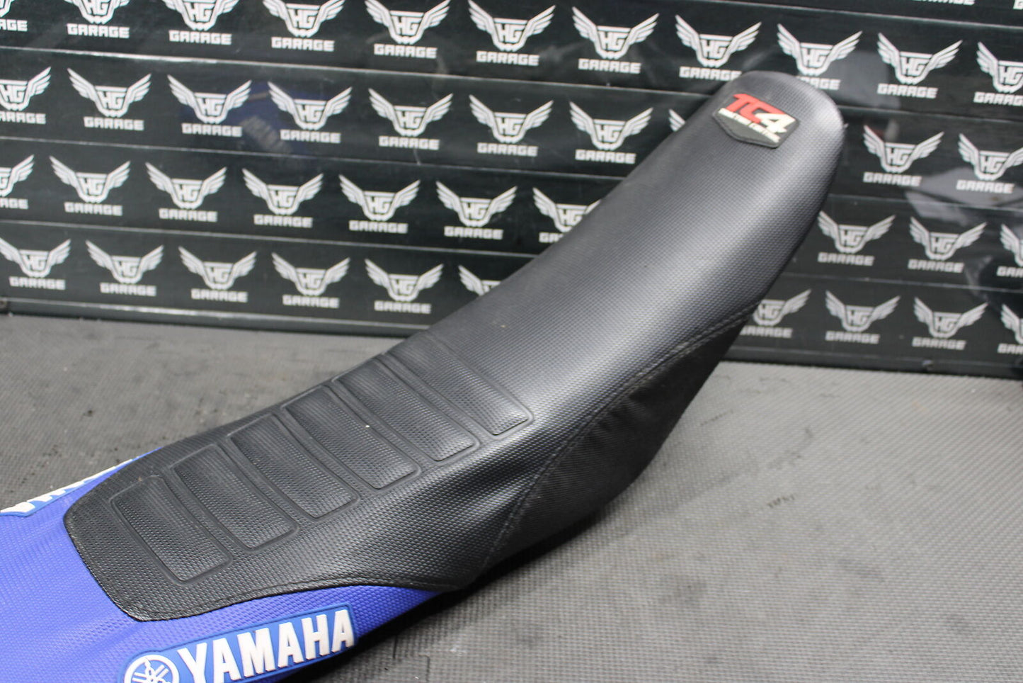 2005 YAMAHA YZ250F OEM SEAT SADDLE CUSHION ASSEMBLY 5XD-24710-00-00