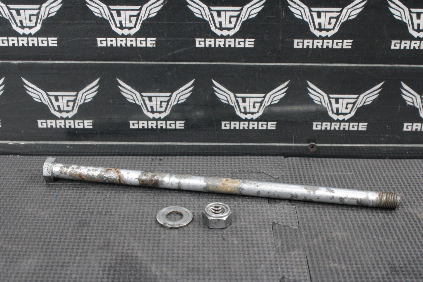 1987 YAMAHA TW200 OEM SWINGARM SWING ARM SUSPENSION - hggarage