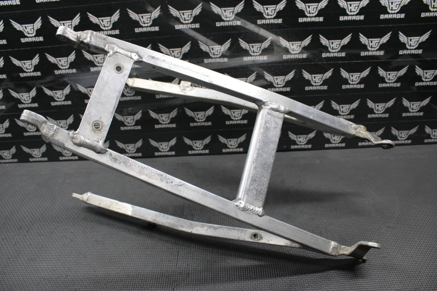 2005 HONDA CRF450R OEM REAR BACK SUB FRAME SUBFRAME SEAT RAIL 50200 - MEN - 730 - hggarage