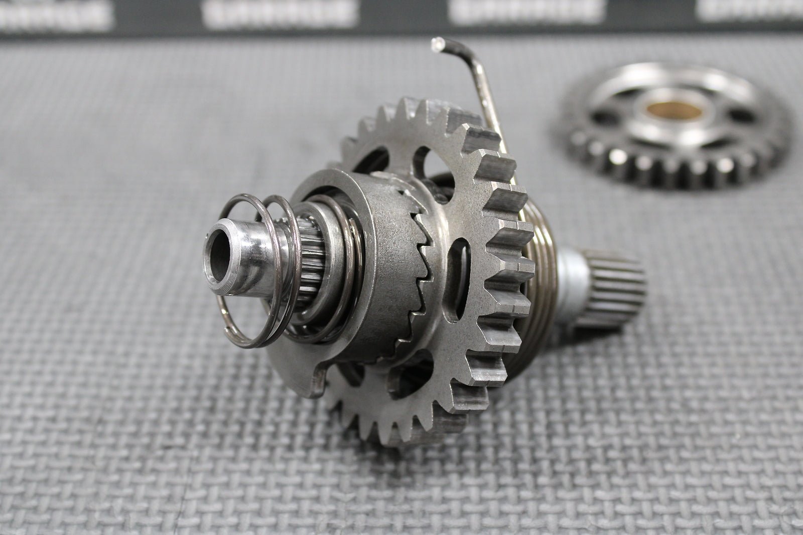 1999 HONDA CR125R OEM KICKSTART KICK START SHAFT W IDLER GEAR 28210 - KS6 - 700 - hggarage