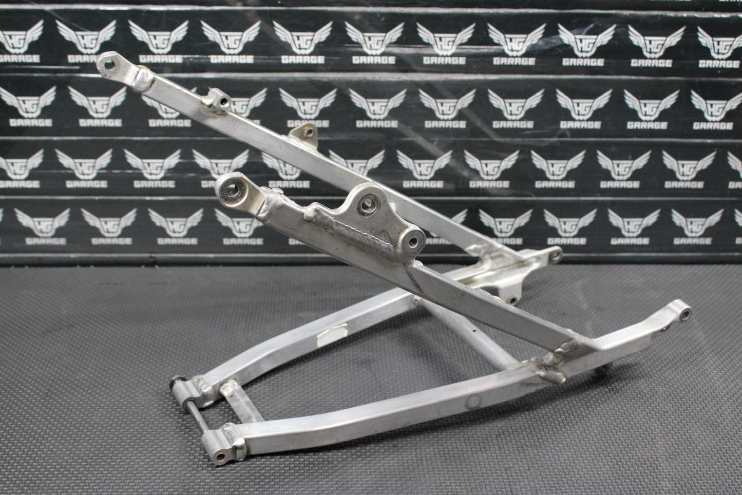 2006 YAMAHA YZ250F YZ450F OEM REAR BACK SUB FRAME SUBFRAME 5XC - 21190 - 90 - 00 - hggarage