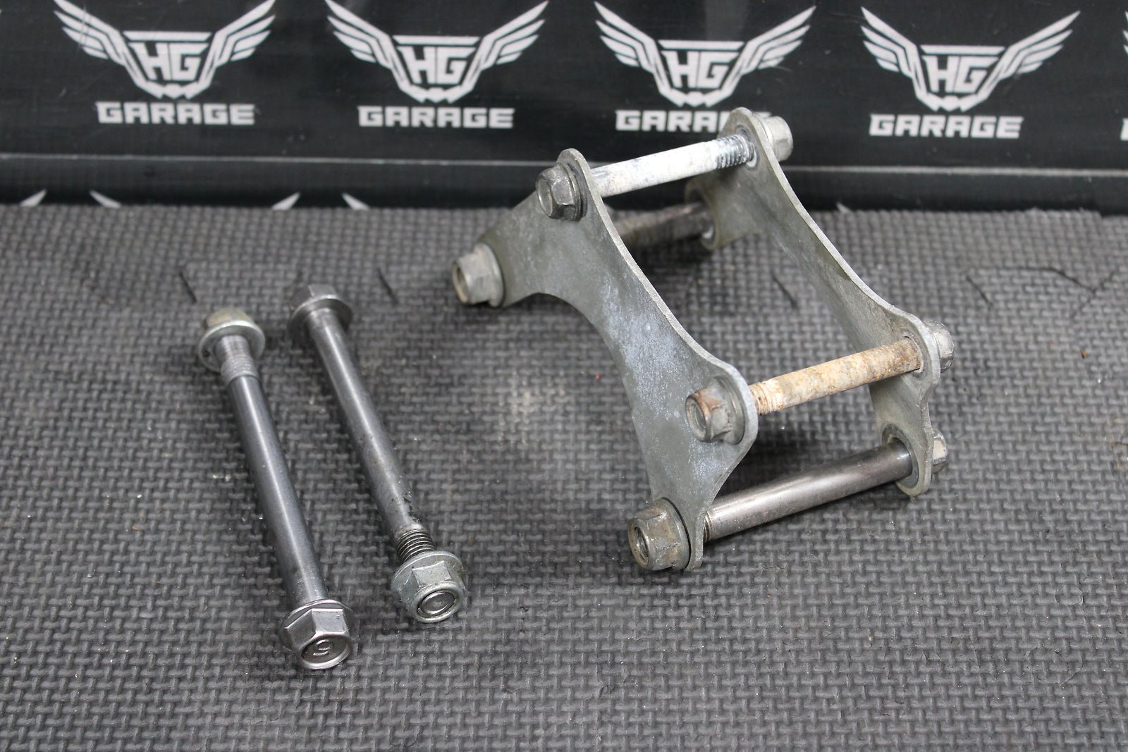 2014 KAWASAKI KLX140L OEM ENGINE MOUNTING BOLTS HARDWARE MOTOR SCREWS 32190 - 0308 - hggarage