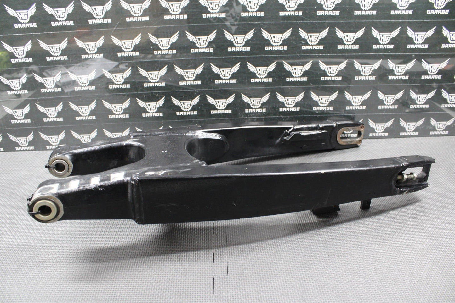 2003 SUZUKI RM125 RM250 K3 OEM SWINGARM SWING ARM REAR SUSPENSION 61000 - 37F10 - hggarage