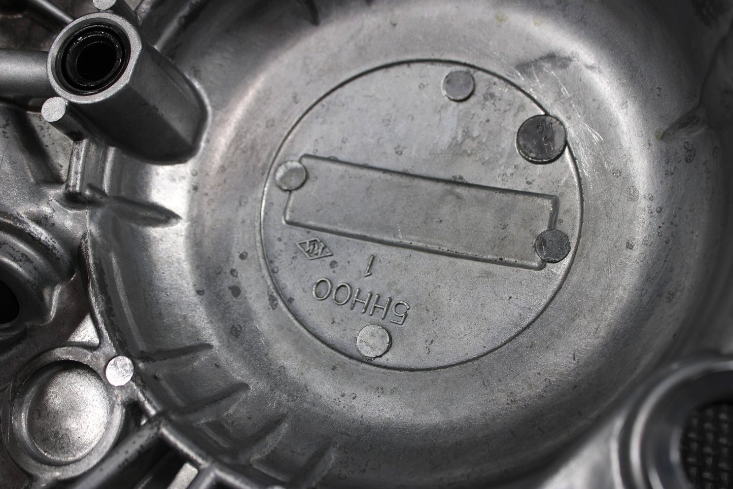 2001 YAMAHA TTR125 TTR125L ENGINE RIGHT SIDE CLUTCH COVER 5HH - 15421 - 00 - 00 - hggarage