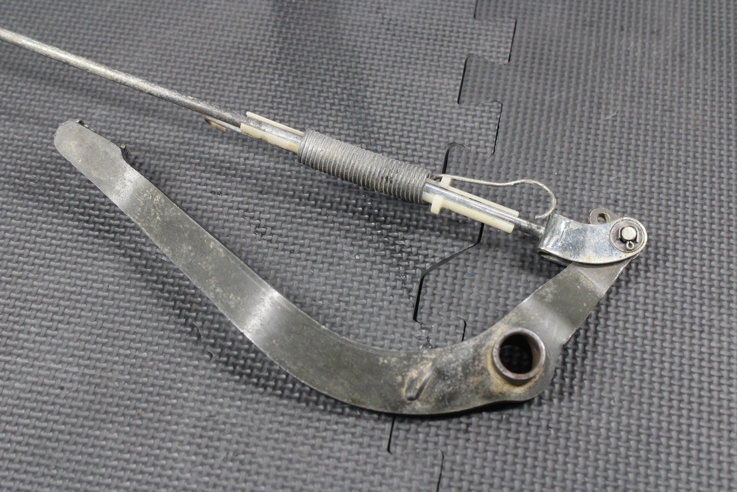 1987 YAMAHA TW200 OEM RIGHT REARSET BRAKE FOOT PEDAL W/SENSOR 2JX - 27211 - 00 - 90 - hggarage