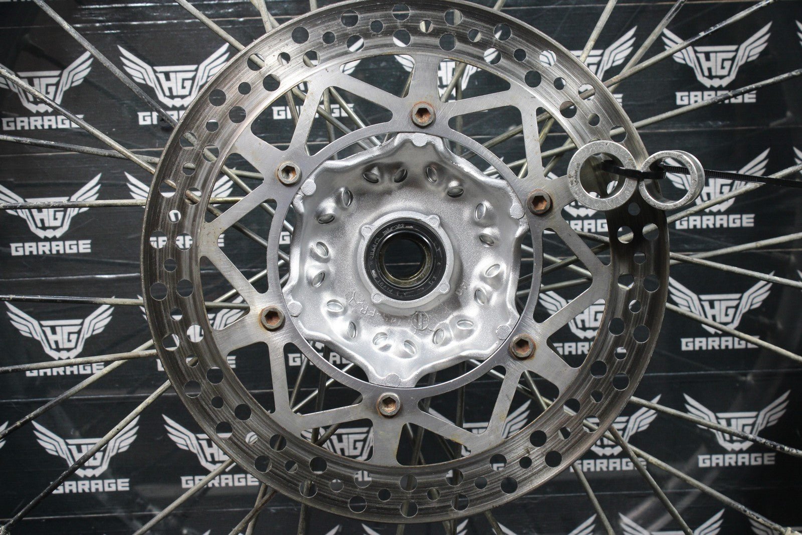 2001 YAMAHA YZ250F OEM FRONT WHEEL RIM 4SS - 25111 - 01 - 00 94416 - 21002 - 00 - hggarage