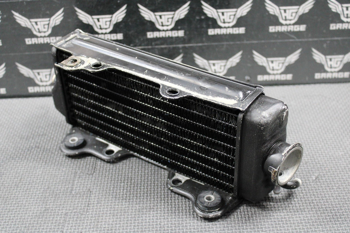 1987 1988 HONDA CR125R OEM RIGHT SIDE FILL RADIATOR COOLER 19010 - KS6 - 700 NICE! - hggarage