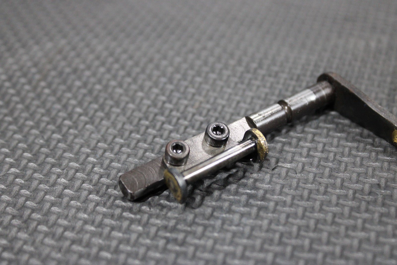 1996 KAWASAKI KX125 OEM ENGINE POWERVALVE EXHUAST VALVE LINKAGE GOVERNOR - hggarage