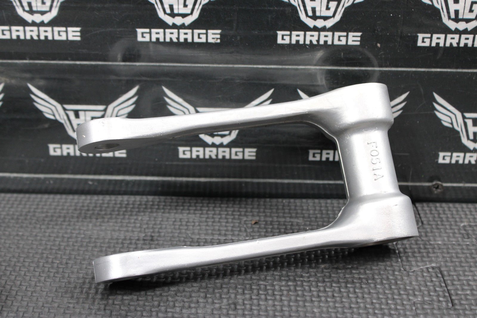 2007 06 - 08 HONDA CRF450R OEM REAR SHOCK LINKAGE LINKS RELAY ARM ROD GOOD! - hggarage