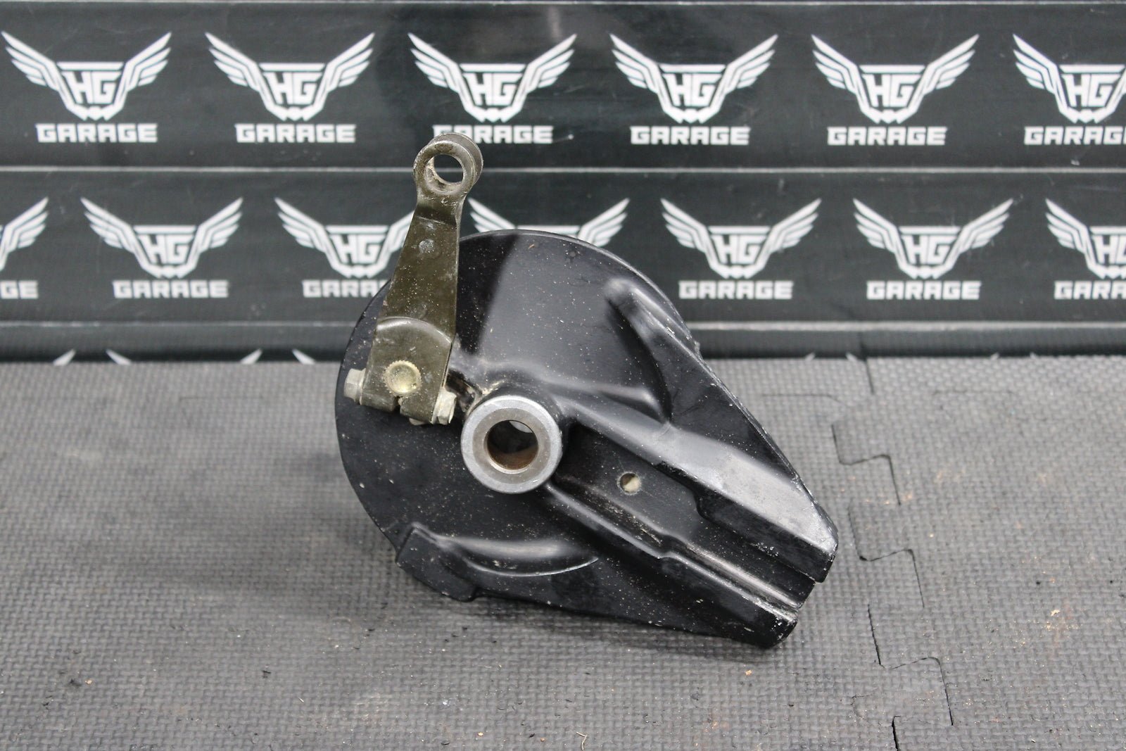 1997 Honda XR200R 90 - 02 OEM Rear Back Brake Drum Panel Assembly - hggarage
