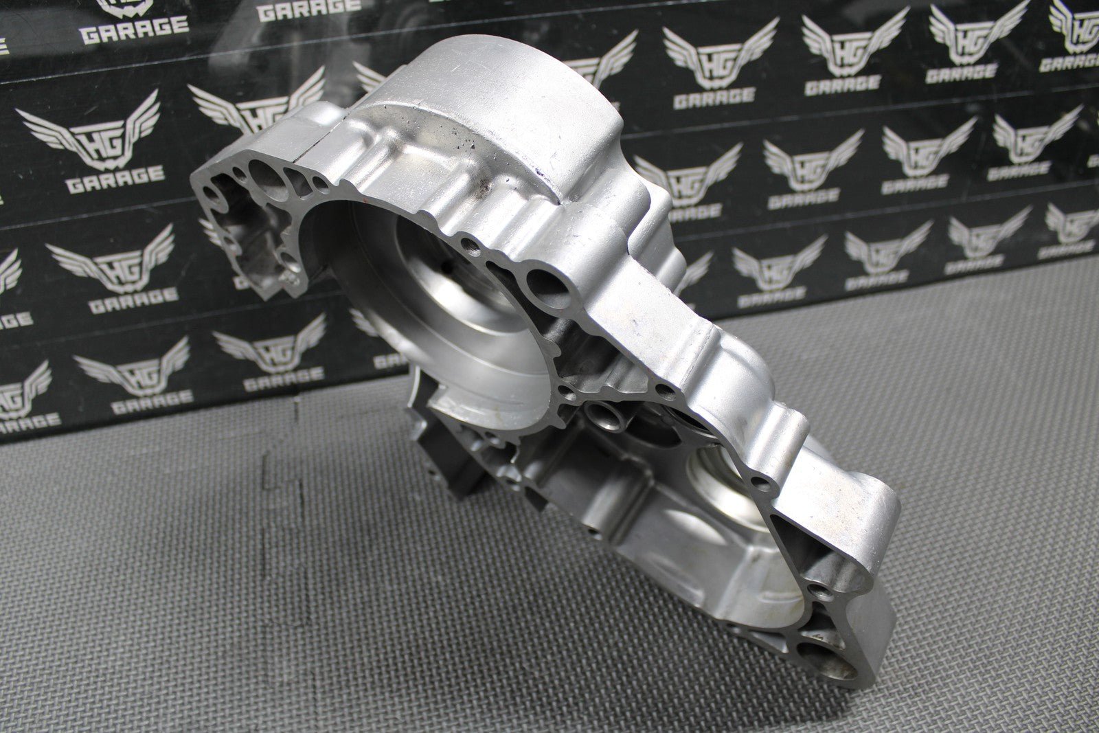 1995 SUZUKI RMX250 MODEL S OEM LEFT ENGINE MOTOR CRANKCASE CRANK CASE 11301 - 4486 - hggarage
