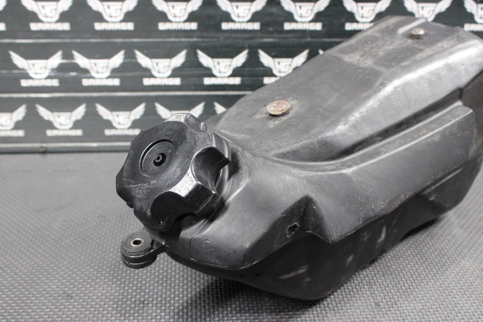 1997 KAWASAKI 94 - 98 KX250 OEM GAS FUEL TANK CELL PETROL RESERVOIR 51001 - 1489 - 6Z - hggarage