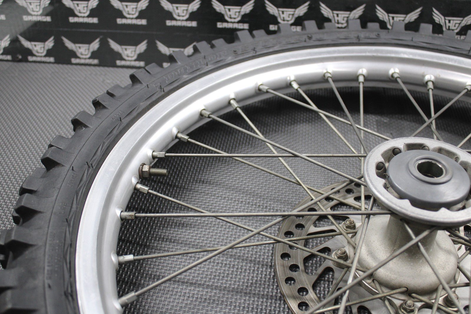 2001 HONDA 95 - 01 CR500R OEM ORIGINAL FRONT WHEEL RIM HUB ROTOR 44650 - MAC - 680 - hggarage