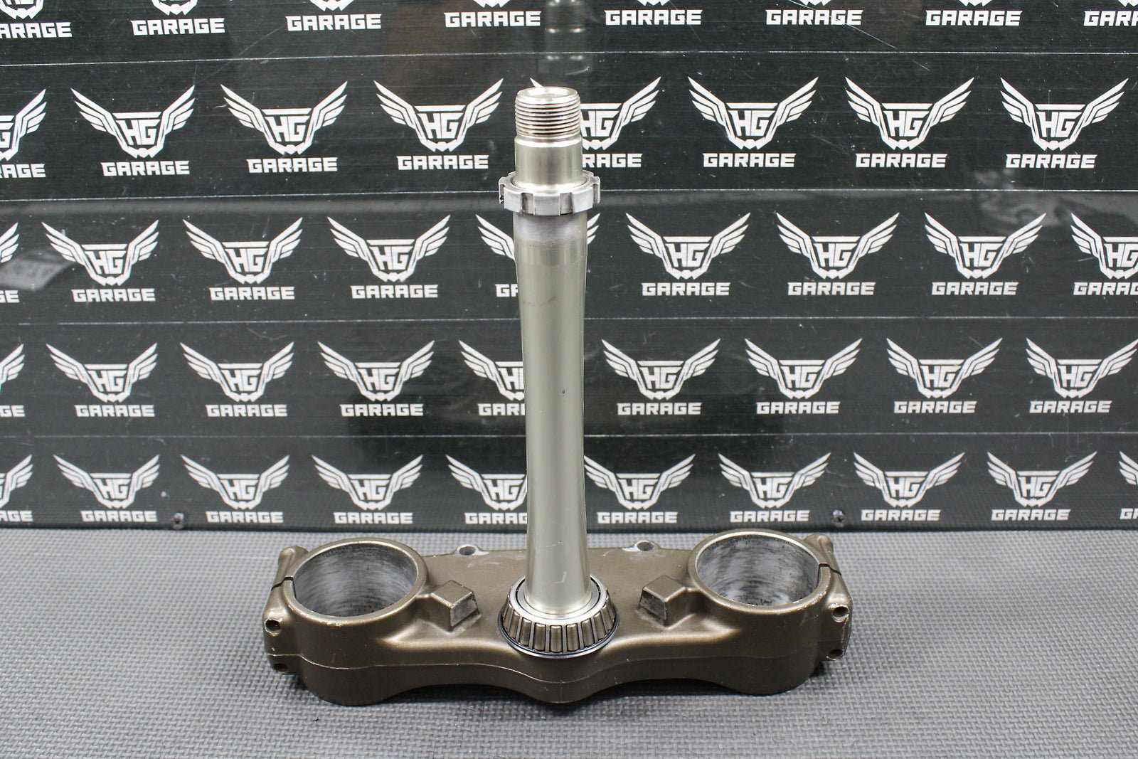 2007 2008 KAWASAKI KX250F OEM FRONT FORKS LOWER TRIPLE TREE STEERING STEM CLAMP - hggarage