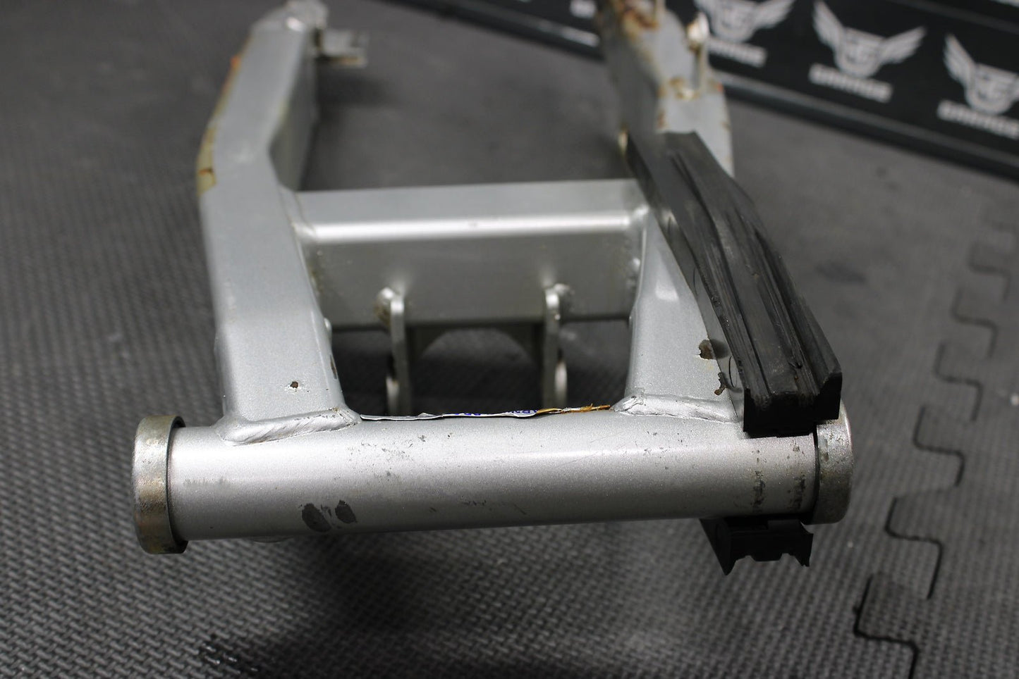 2002 Yamaha TTR125 TTR125E OEM Small Wheel 14" Swingarm Swing Arm Suspension - hggarage