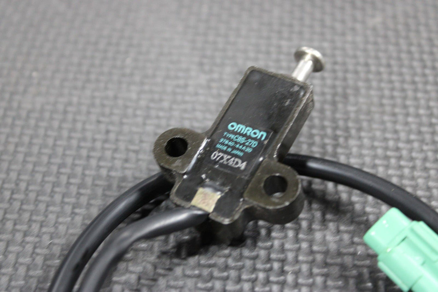 2005 SUZUKI DR200SE OEM KICKSTAND SIDE KICK STAND SENSOR 37840 - 44X52 - hggarage