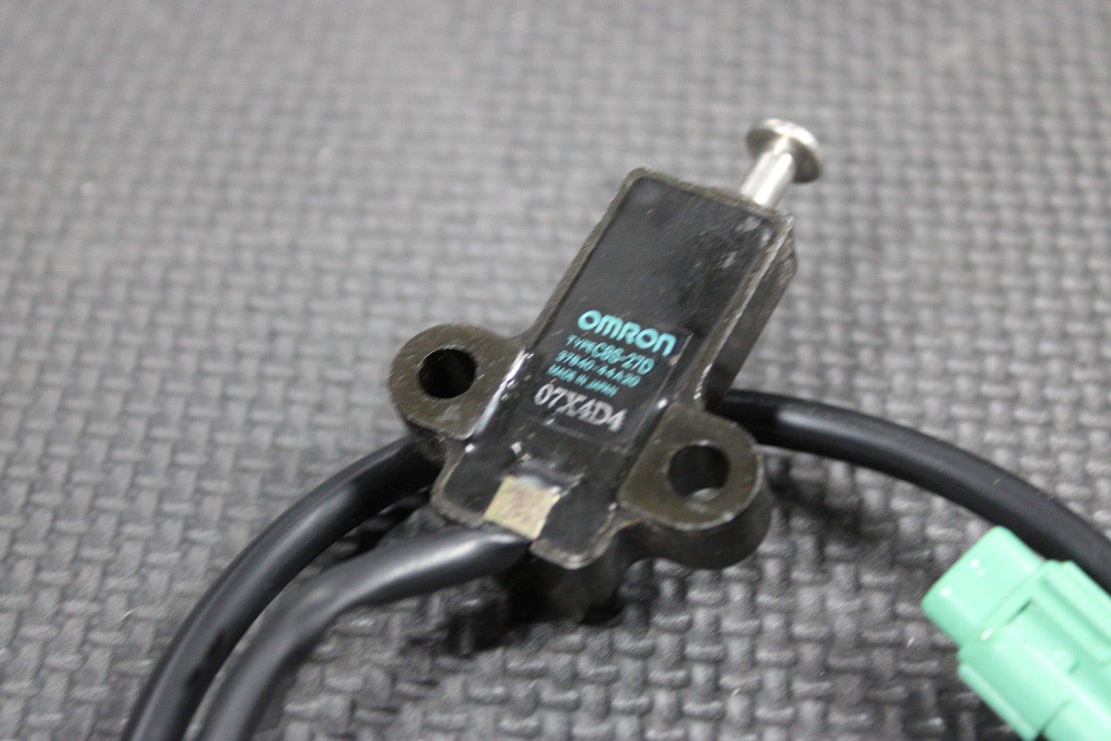 2005 SUZUKI DR200SE OEM KICKSTAND SIDE KICK STAND SENSOR 37840 - 44X52 - hggarage
