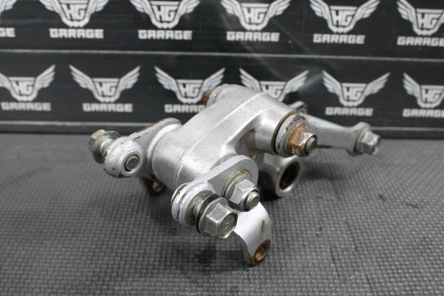 2001 KAWASAKI KX100 OEM REAR SHOCK LINKAGE RELAY ARM 39007 - 1262 - hggarage