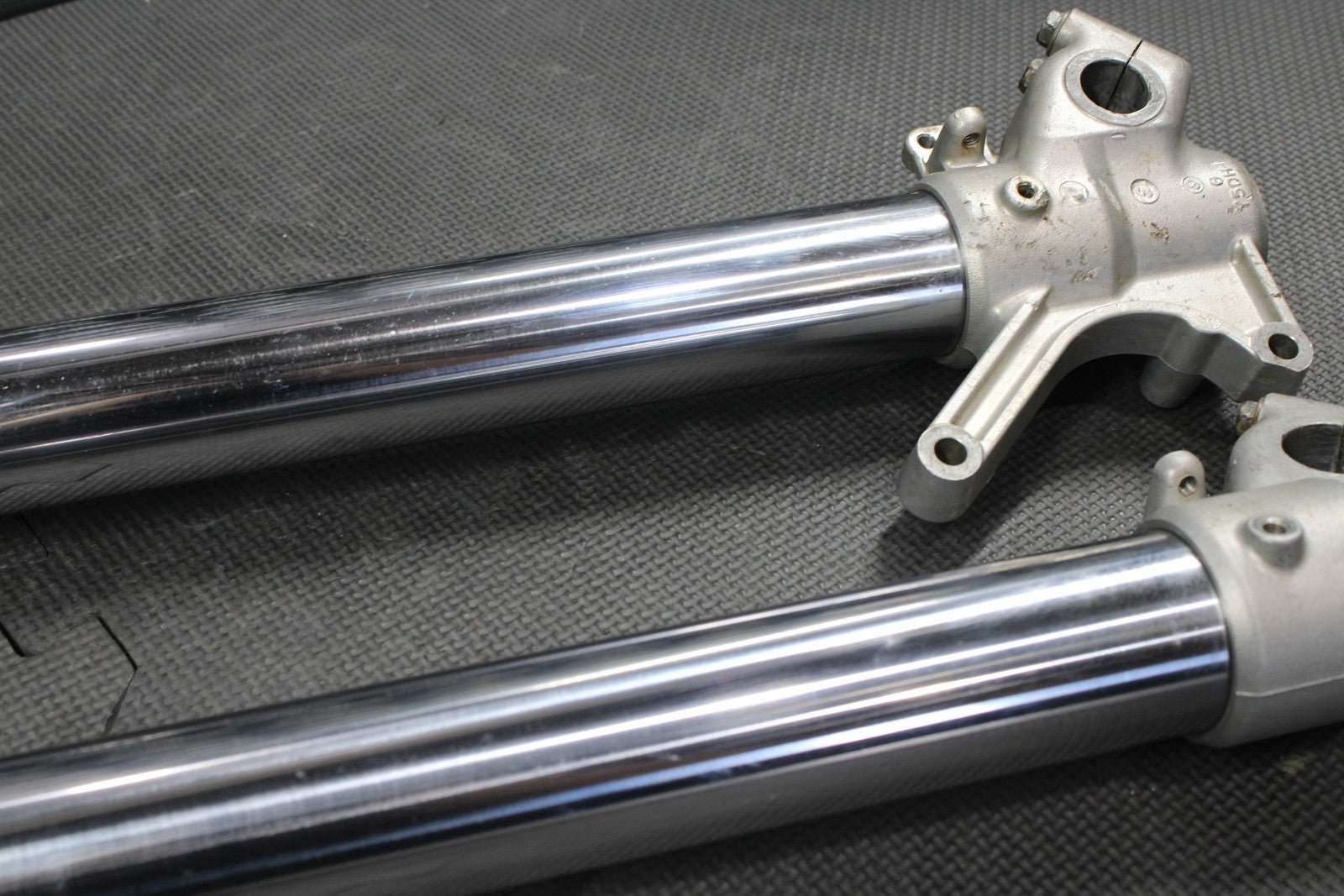 2002 YAMAHA YZ250 OEM RIGHT LEFT FRONT SUSPENSION FORKS SHOCKS 5NX - 23102 - 00 - 00 - hggarage