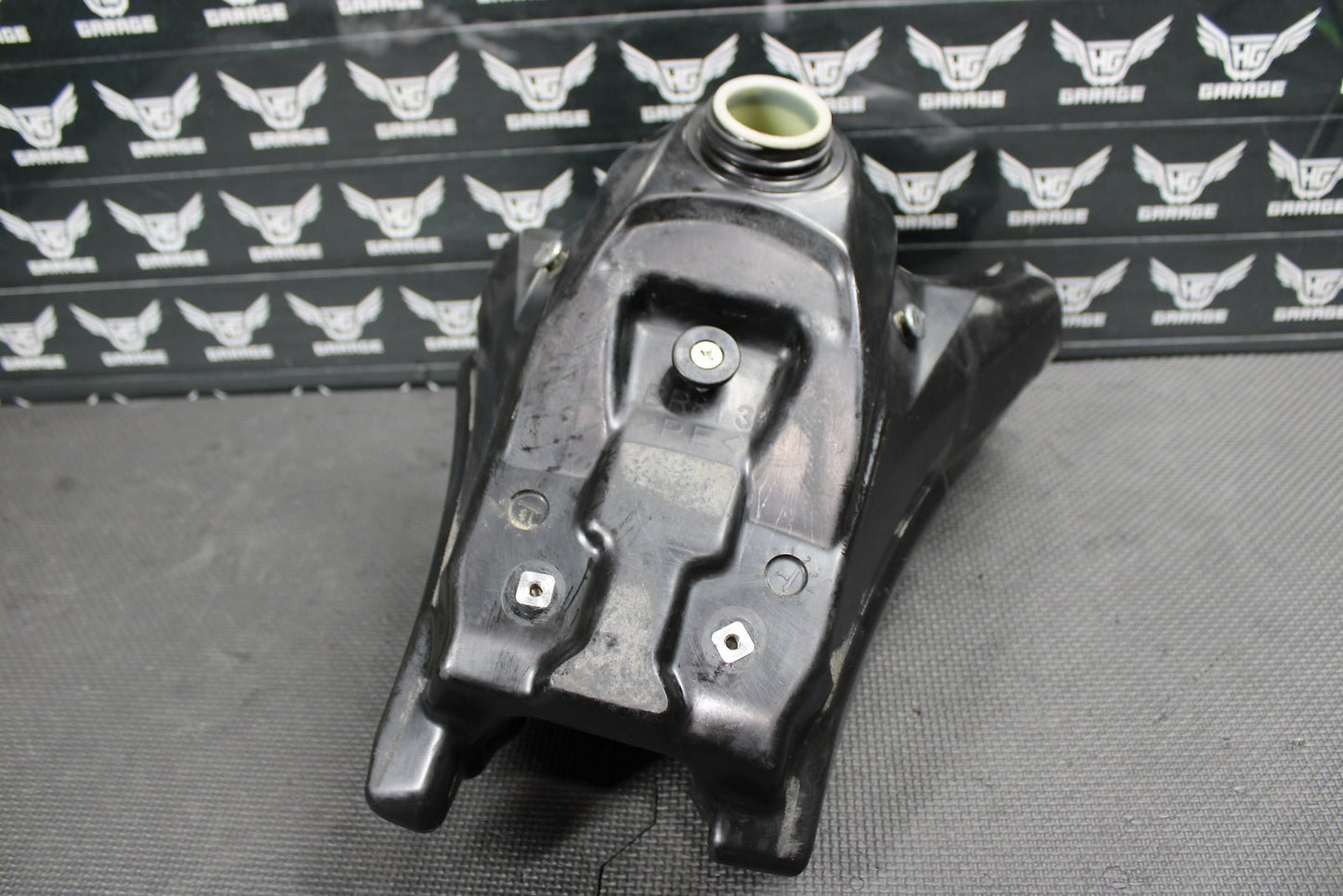 2018 Yamaha YZ65 OEM Gas Fuel Tank Cell Petrol Reservoir BR8 - 24110 - 00 - 00 - hggarage