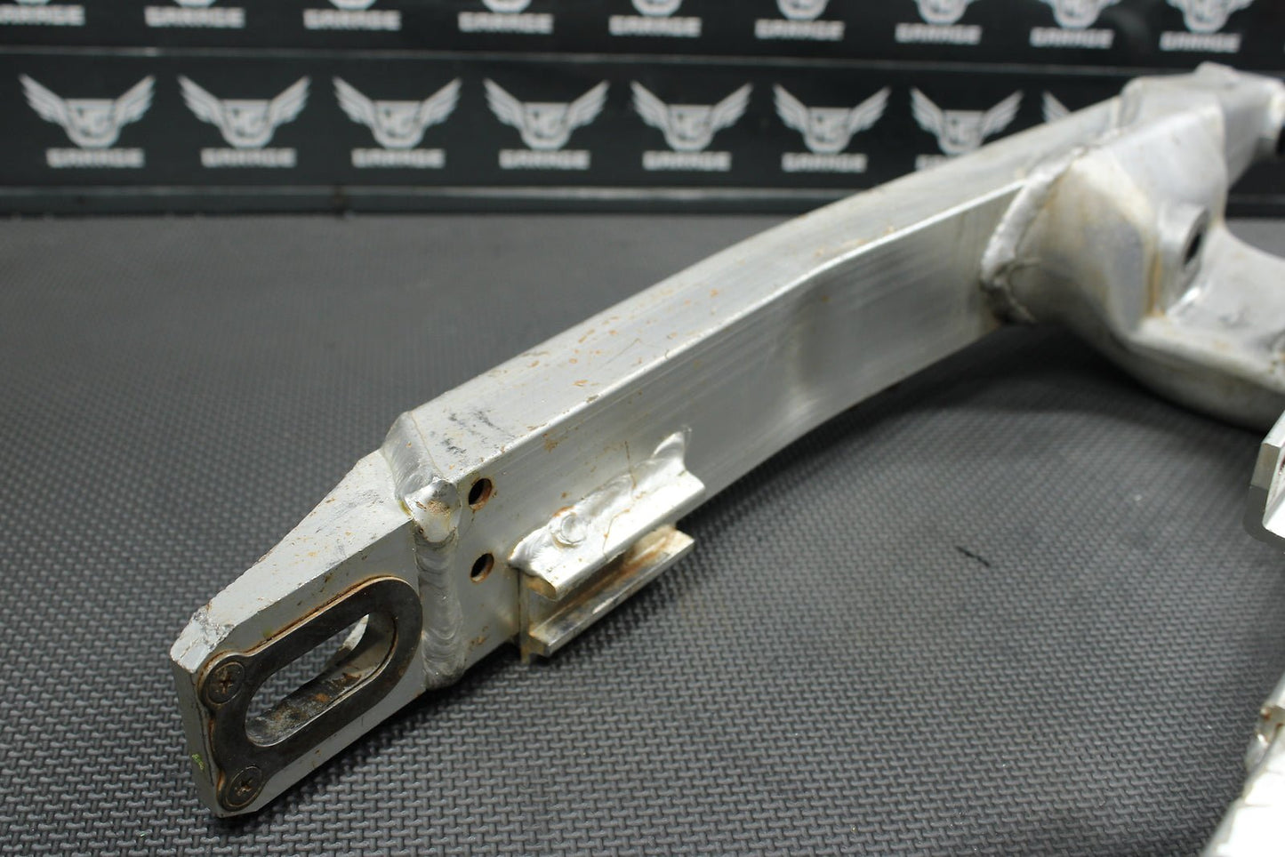 1993 Honda CR250R OEM Swingarm Swing Arm Suspension 52100 - KZ3 - 890ZA - hggarage