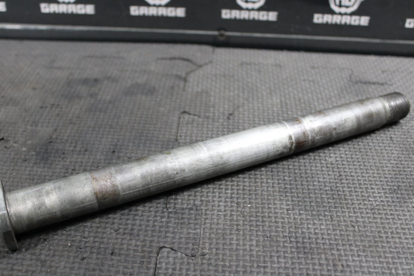 2005 Yamaha YZ250F OEM Rear Axle Back Wheel Rim Pivot Bolt Axel 1C3 - 25381 - 90 - 00 - hggarage