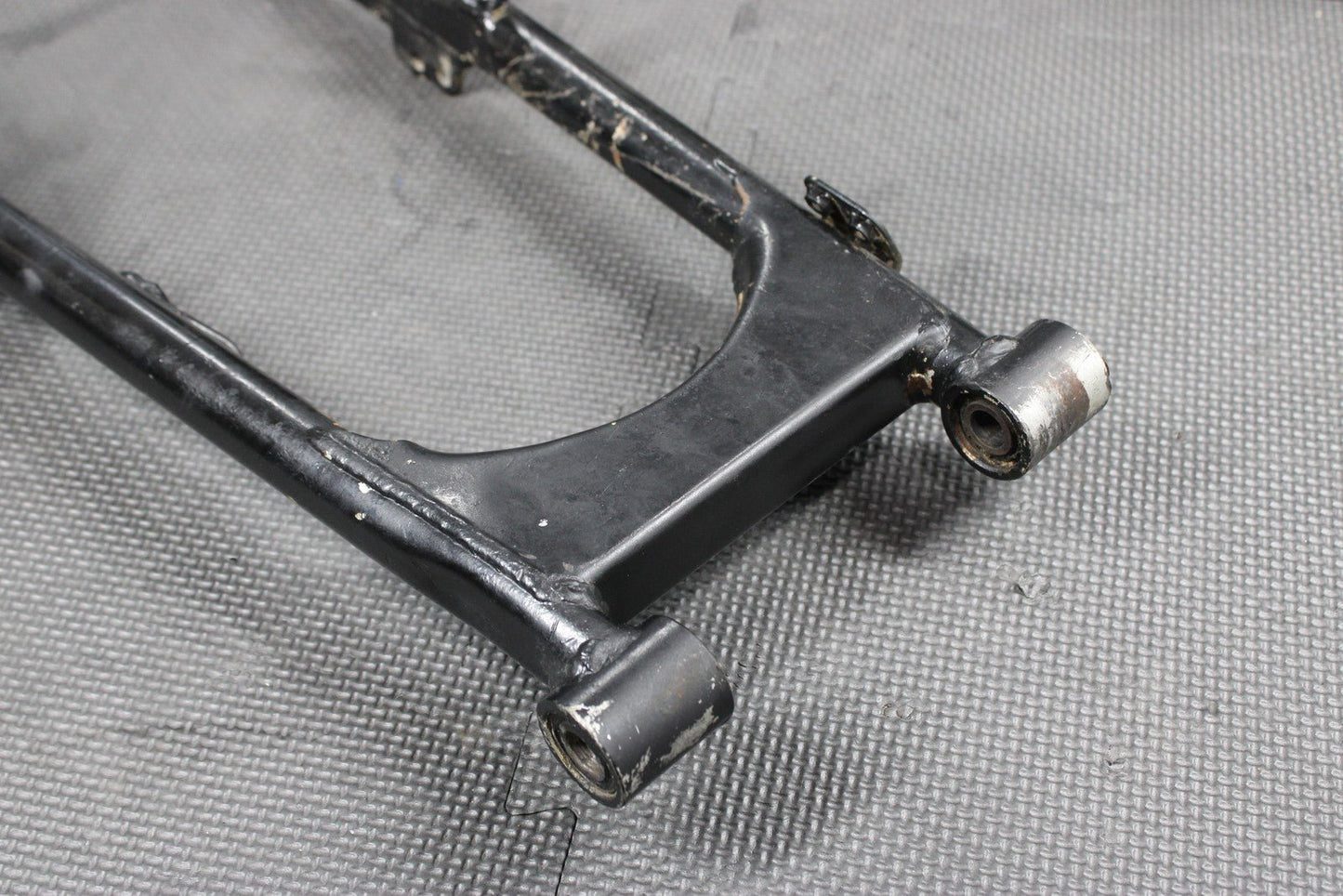 1997 YAMAHA RT100 92 - 00 OEM SWINGARM SWING ARM SUSPENSION 3UL - 22110 - 00 - 35 - hggarage