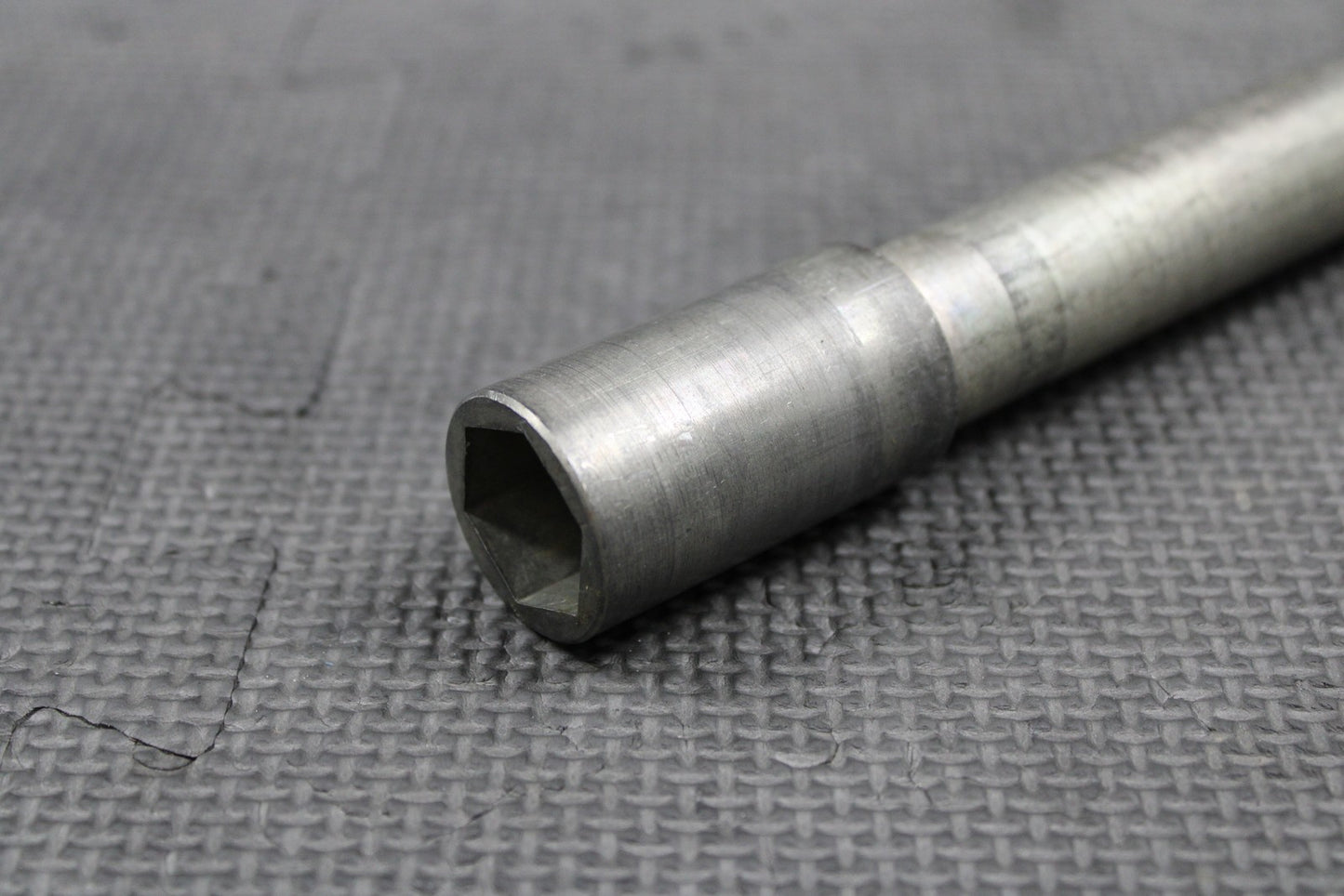 2020 YAMAHA YZ250FX OEM FRONT WHEEL RIM AXLE PIVOT BOLT NUT 1SL - 25181 - 00 - 00 - hggarage