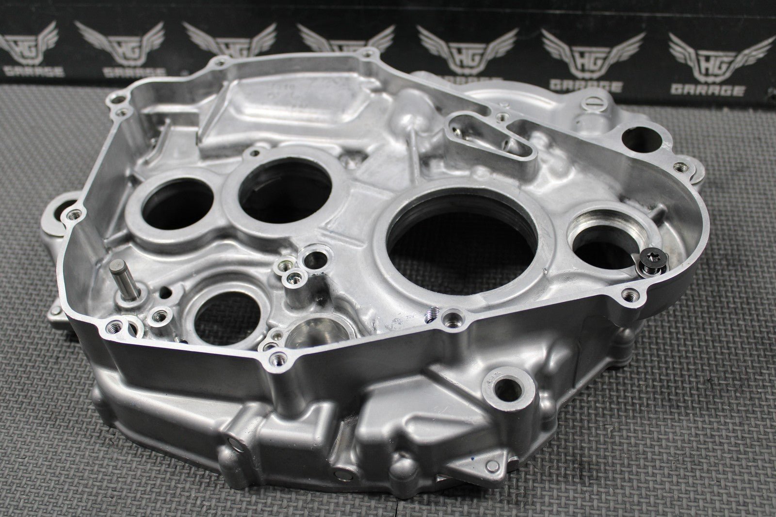 2022 KAWASAKI 19 - 22 KX450 KX450SR OEM RIGHT CRANKCASE CRANK CASE 14101 - 0018 GOOD - hggarage