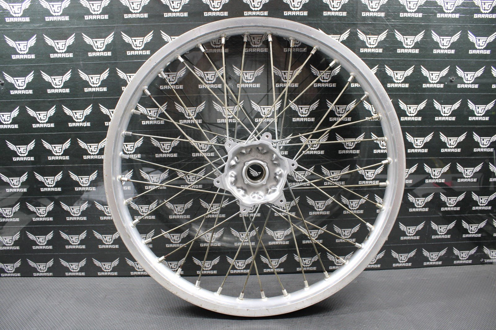 1999 SUZUKI 97 - 00 RM125 RM250 OEM 21" FRONT WHEEL RIM HUB 54111 - 36E10 55311 - 36E0 - hggarage