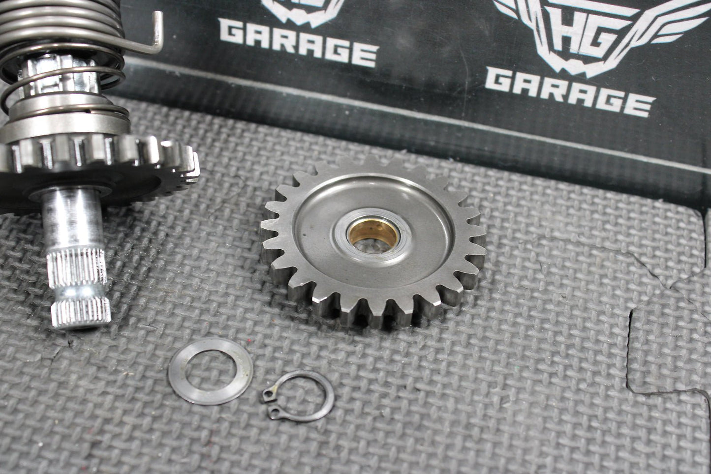 2003 Suzuki RM85 RM85L OEM Kickstart Kick Start Shaft W Idler Gear 26211 - 02B04 - hggarage