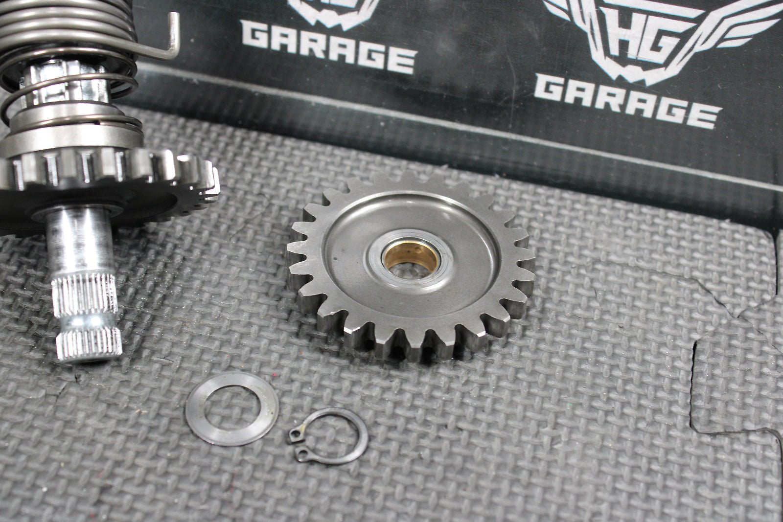 2003 Suzuki RM85 RM85L OEM Kickstart Kick Start Shaft W Idler Gear 26211 - 02B04 - hggarage