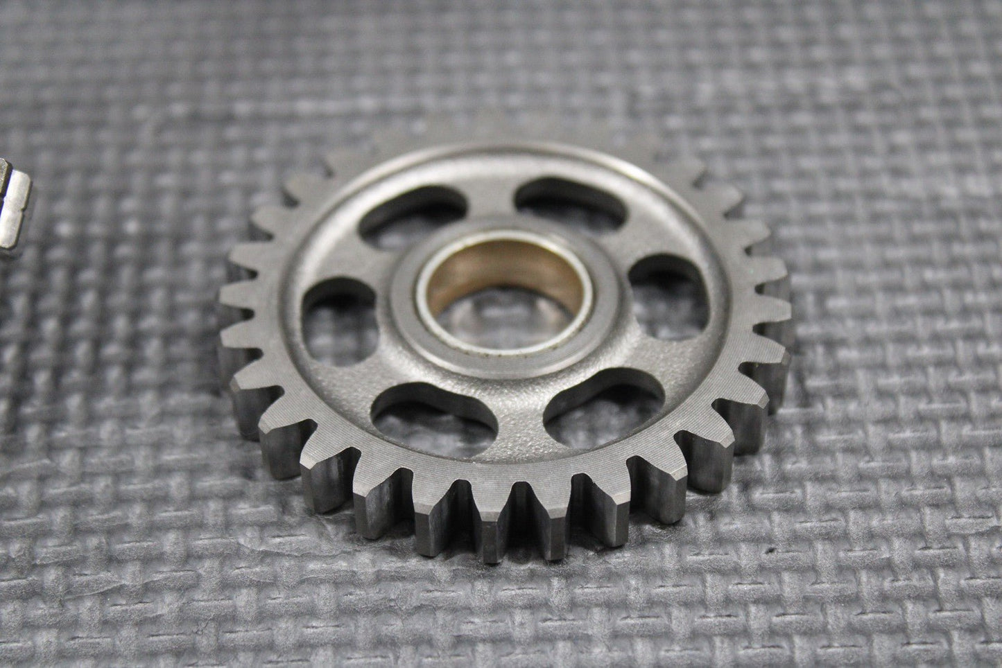 2005 HONDA CR125R OEM KICKSTART KICK START SHAFT W IDLER GEAR 28210 - KS6 - 700 - hggarage