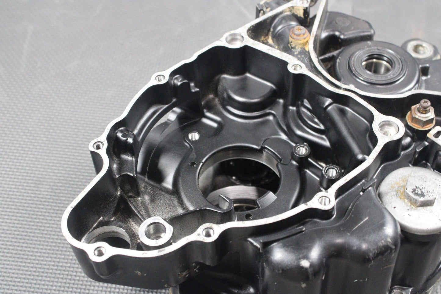 1987 YAMAHA TW200 OEM LEFT RIGHT ENGINE MOTOR CRANKCASE CRANK BLOCK SET GOOD! - hggarage