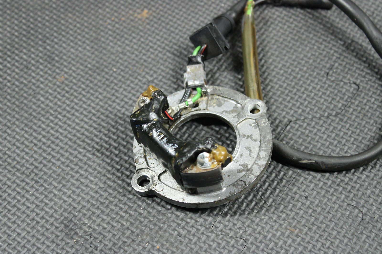 1993 Honda CR80R OEM Stator Magneto Rotor Flywheel 31100 - GC4 - 600 - hggarage